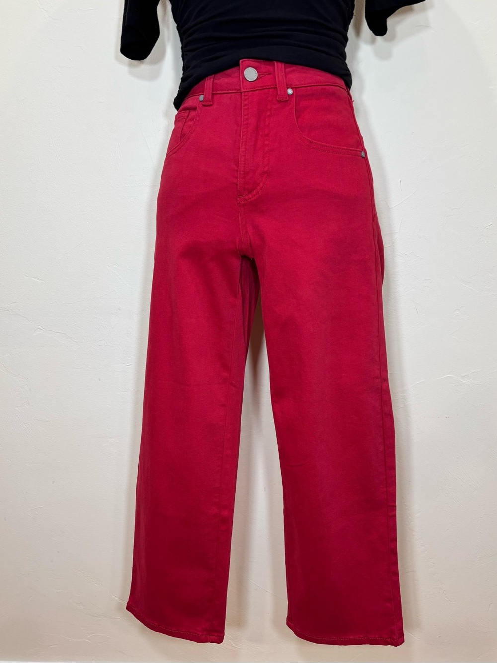 NWT Universal Standard Bae Boyfriend Crop Jeans in Scooter Red – Size 00